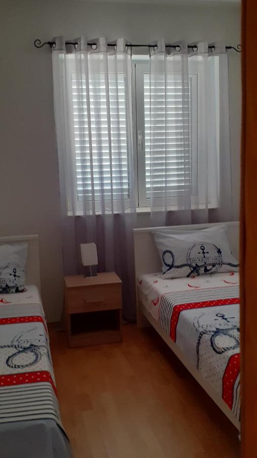 Apartman Nina โวดีเซ ภายนอก รูปภาพ