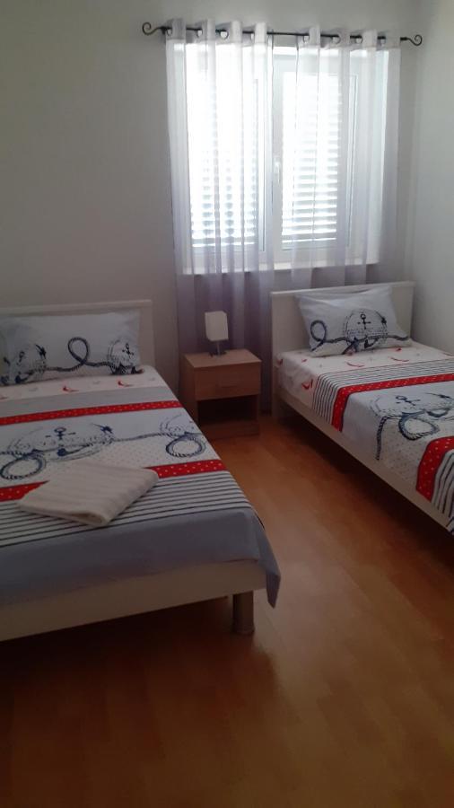 Apartman Nina โวดีเซ ภายนอก รูปภาพ