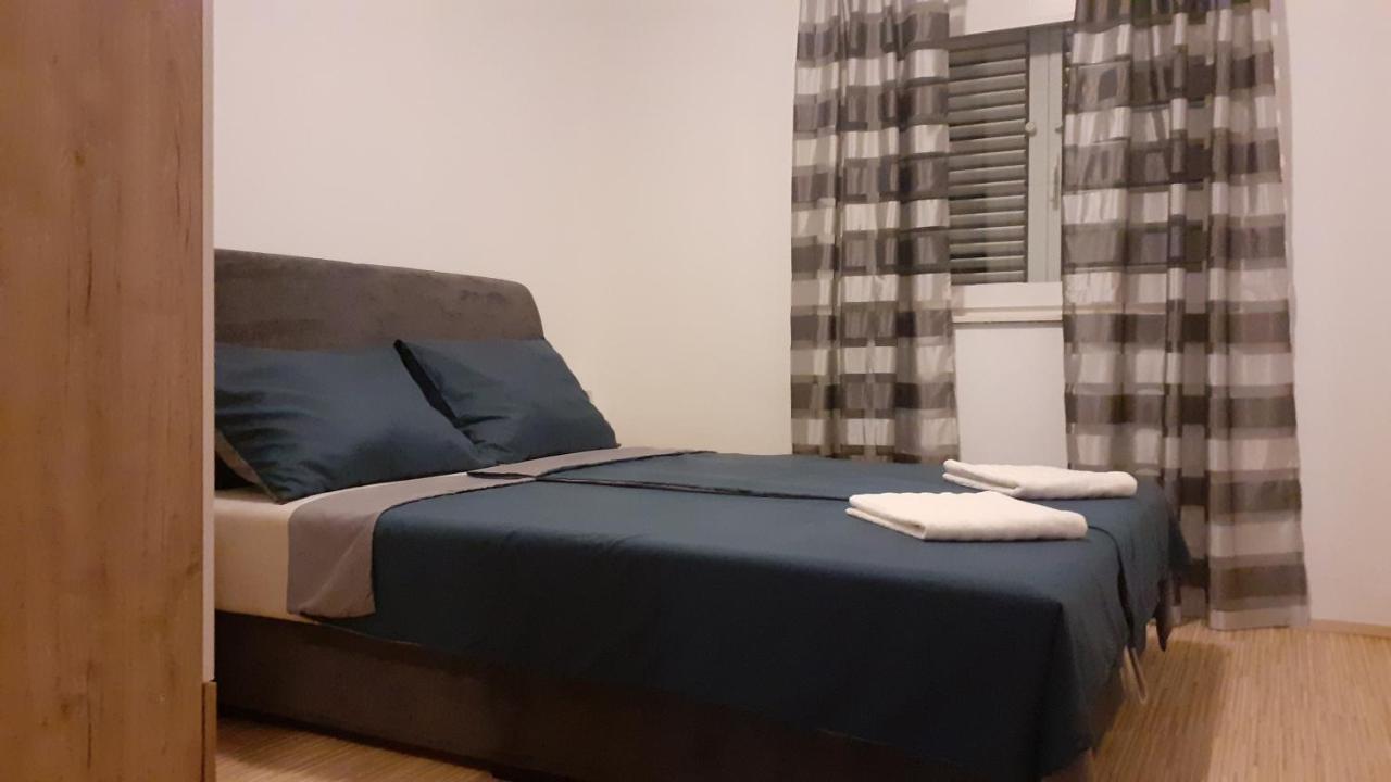 Apartman Nina โวดีเซ ภายนอก รูปภาพ