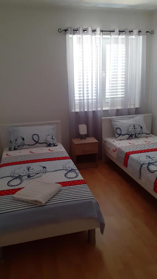 Apartman Nina โวดีเซ ภายนอก รูปภาพ