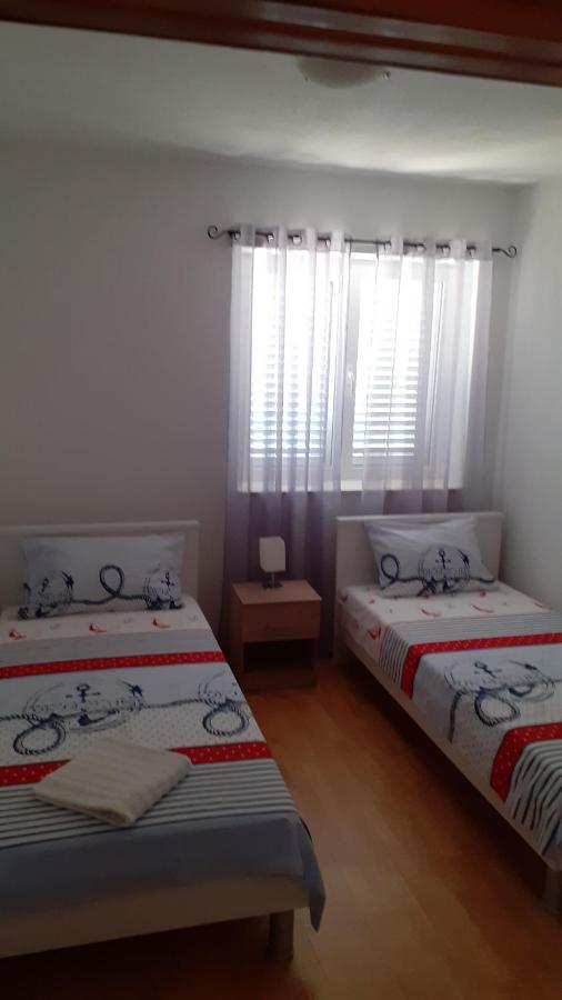 Apartman Nina โวดีเซ ภายนอก รูปภาพ